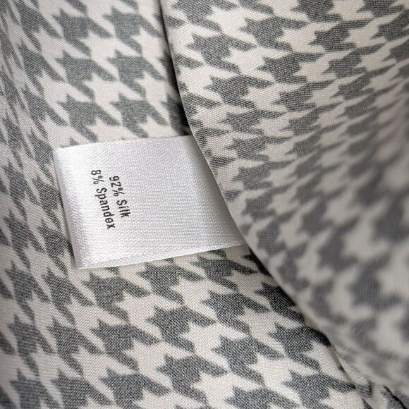 Tucker Stella Blouse Black and White Houndstooth in Silk Stretch Charmeuse Top - Picture 4 of 8